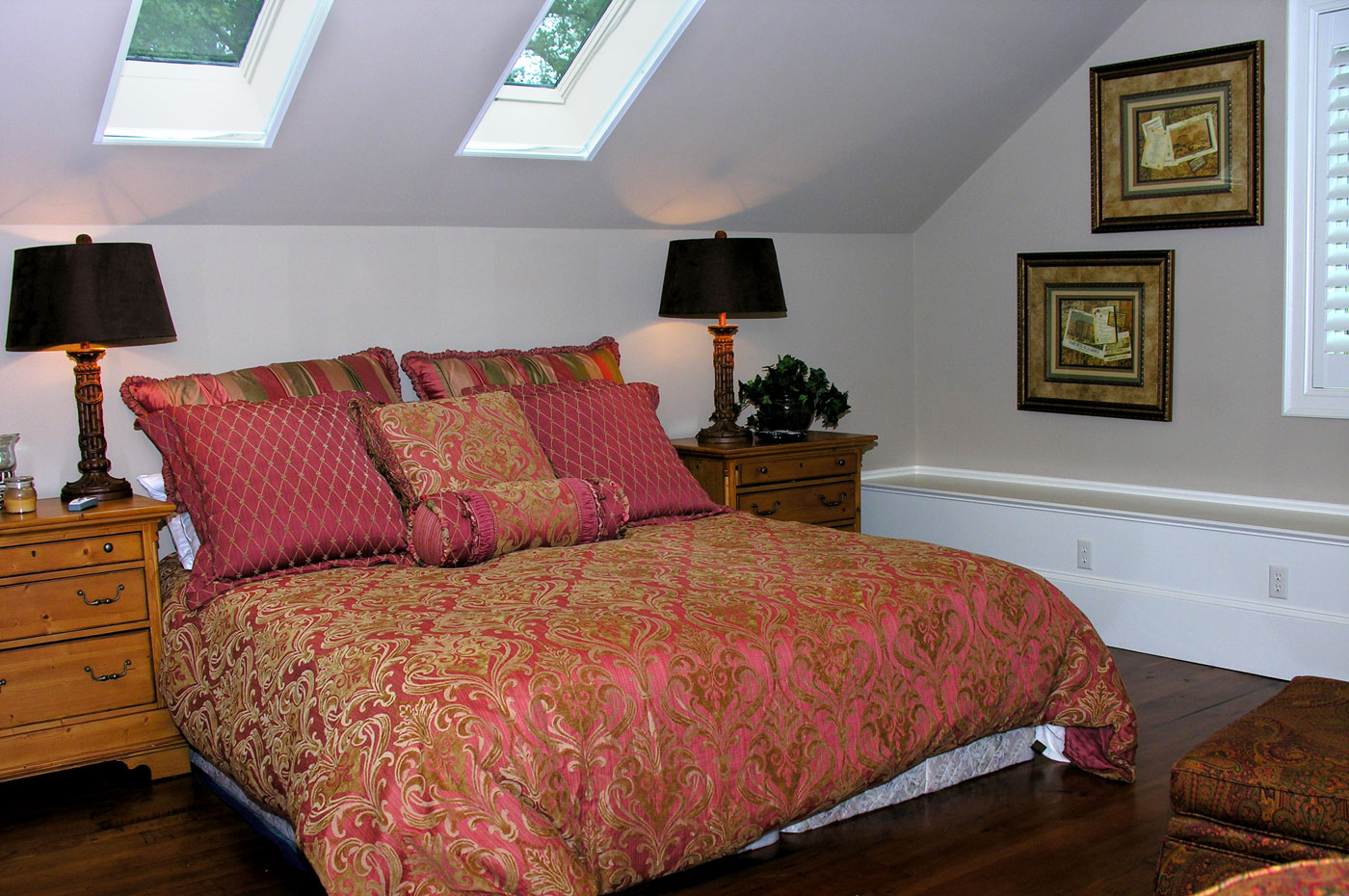 Coastal Oaks Development, Hilton Head Island - custom bedroom with skylights